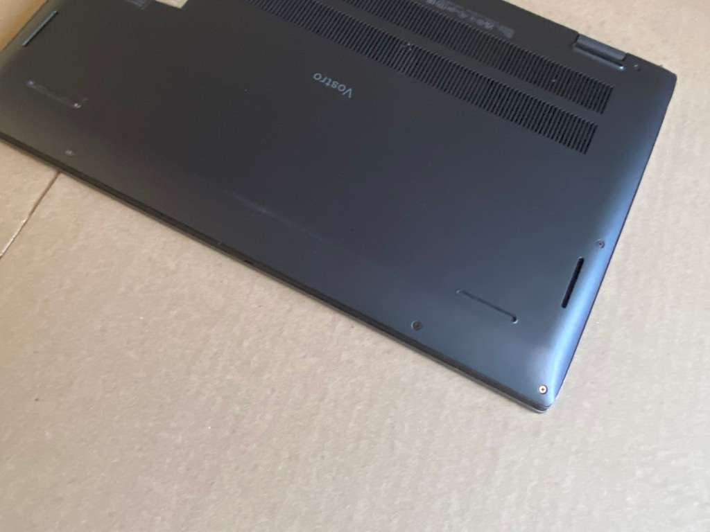 11TH GEN *INTEL IRIS Xe GRAPHICS * DELL VOSTRO 15 5510*CORE i5-11300H*3.10GHZ*8 GB RAM*256 GB SSD